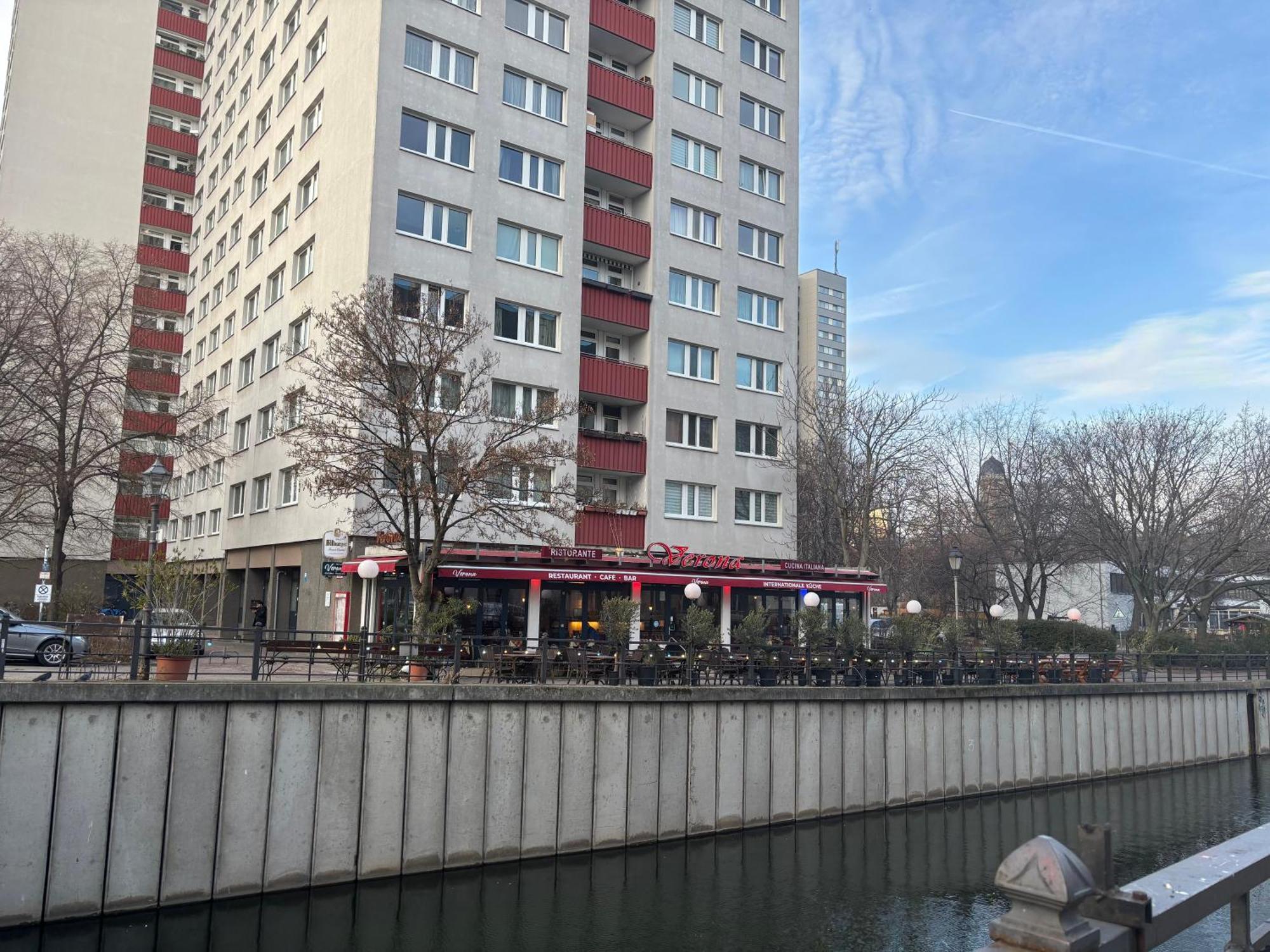 Johanna Hotel *